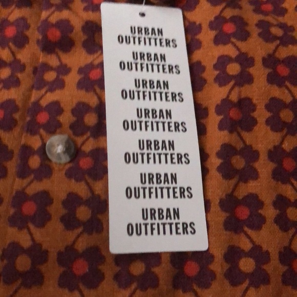 Beautiful shirt perfect  ,really comfortable and fashionable unique - Picture 7 of 7